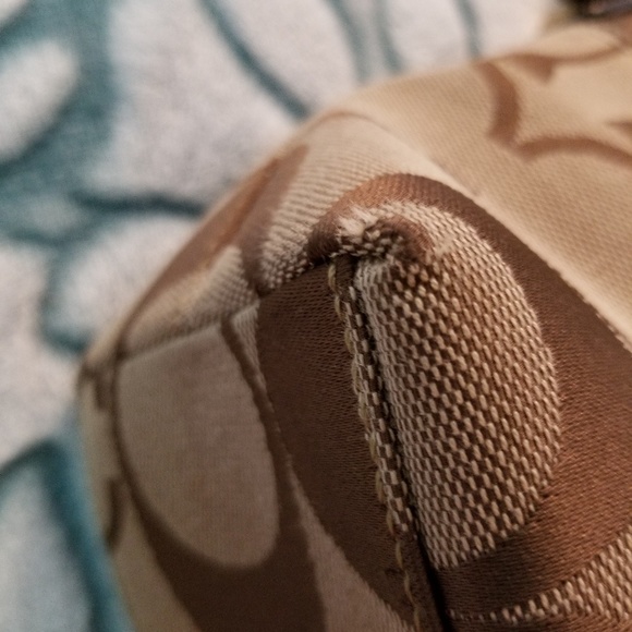 Authentic Coach Purse - Picture 4 of 8